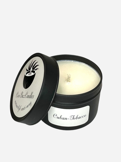 Cocobuzz Anti-Mug Geurkaars in zes heerlijke geuren, gemaakt van natuurlijke kokosolie en raapzaadolie, zonder paraffine, soja, palm, bijenwas of synthetische toevoegingen.